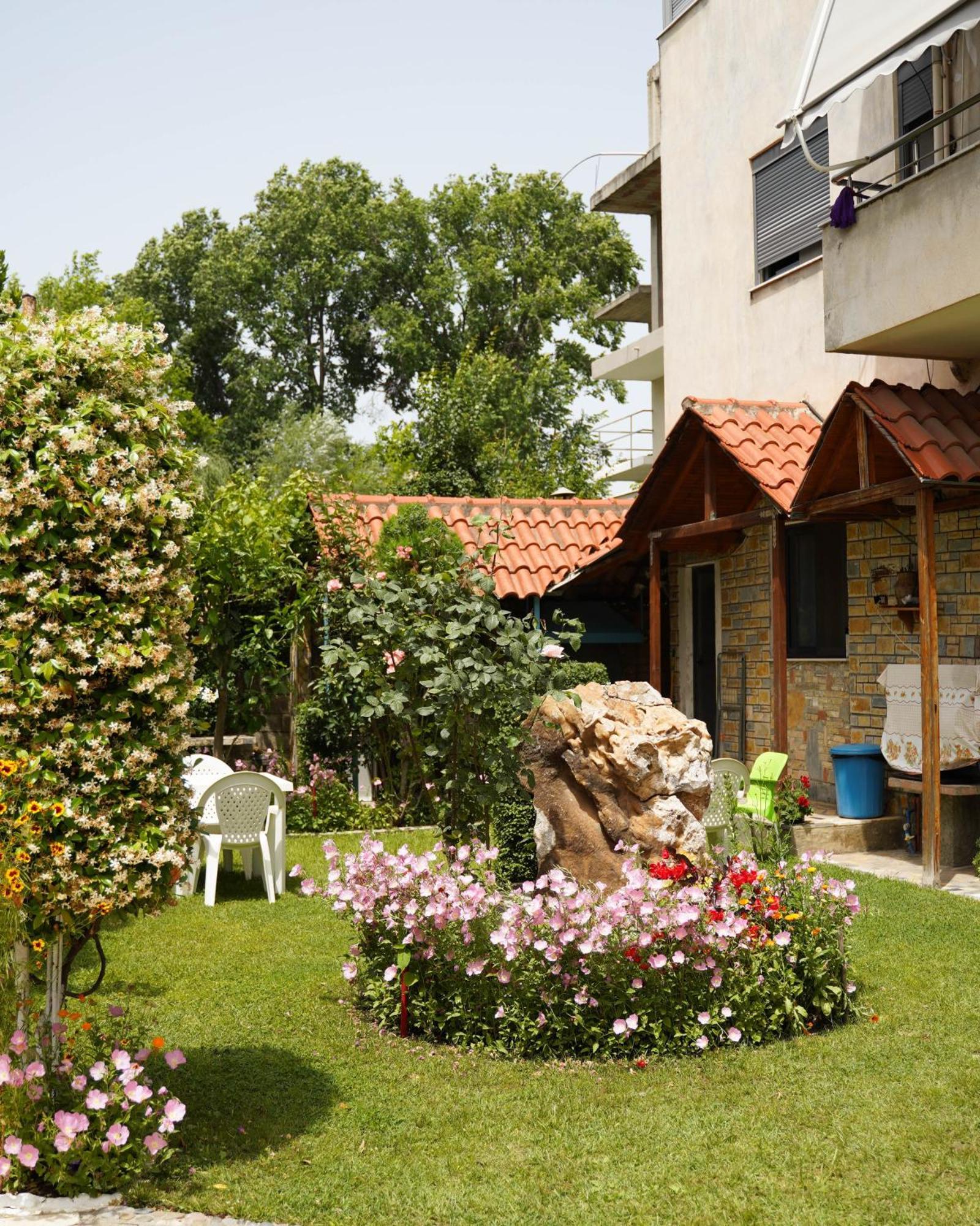 Vila Aliaj Luxury Apartment With 2 Rooms With Private Wonderful Terrace Durrës Buitenkant foto