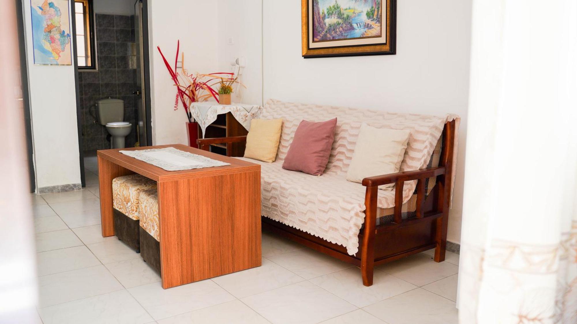Vila Aliaj Luxury Apartment With 2 Rooms With Private Wonderful Terrace Durrës Buitenkant foto