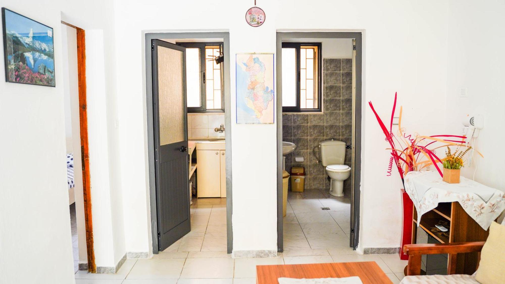 Vila Aliaj Luxury Apartment With 2 Rooms With Private Wonderful Terrace Durrës Buitenkant foto