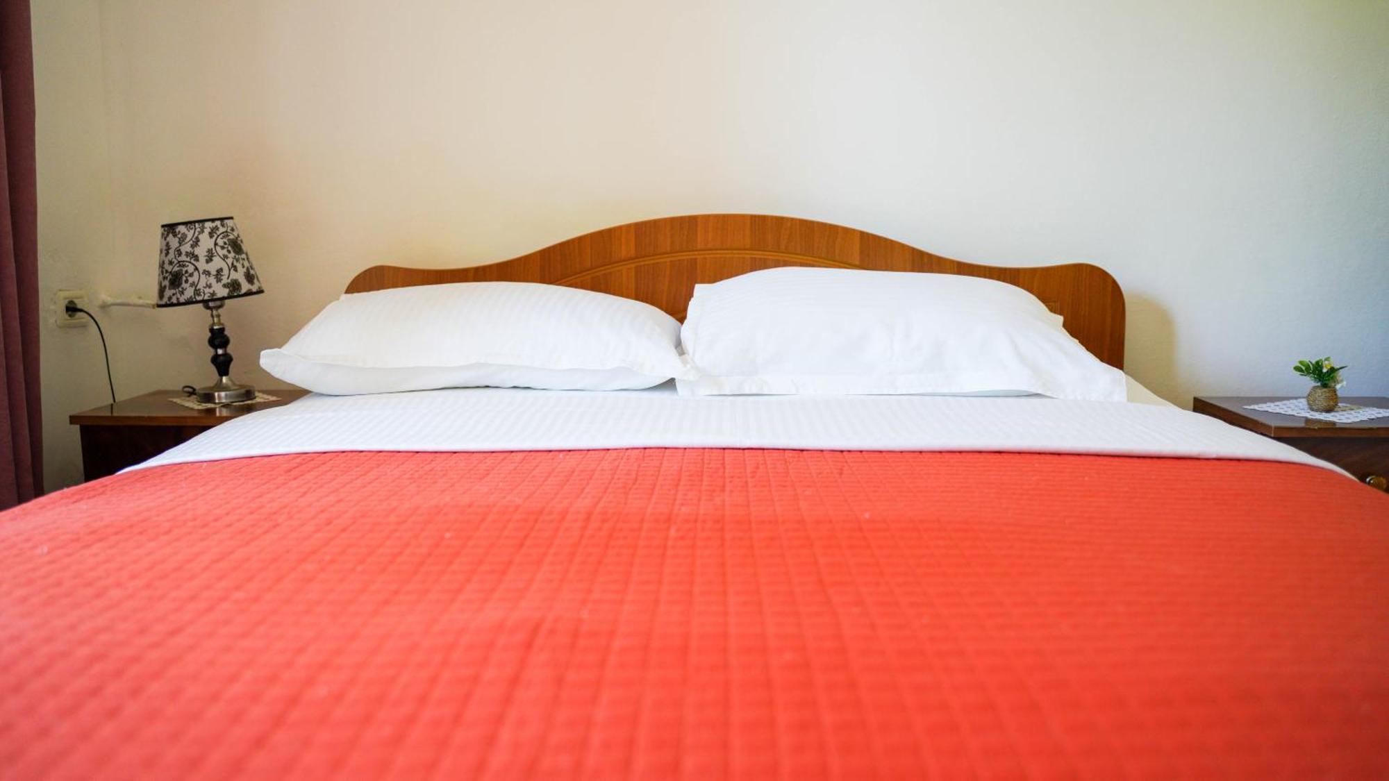 Vila Aliaj Luxury Apartment With 2 Rooms With Private Wonderful Terrace Durrës Buitenkant foto